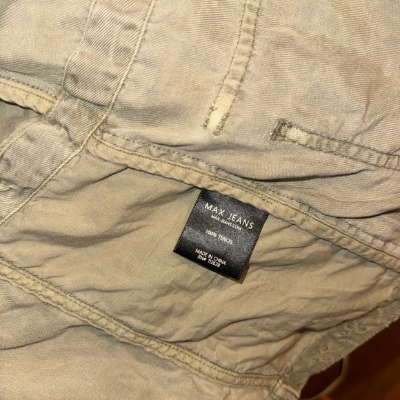 Light green jacket max jeans size medium - Picture 6 of 6